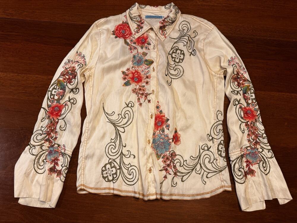 M Johnny Was Embroidered Button Down Shirt Floral Scroll Boho Ivory Long Sleeve